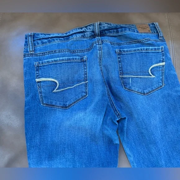 American eagle Classic Blue Women's Jeans - Picture 4 of 4